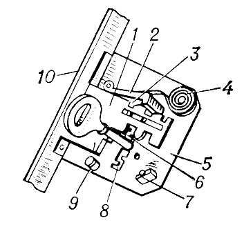 Принцип работы замка. Схема сборки замка дверного накладного. Замок дверной накладной схема внутри пружина. Схема накладного замка входной двери сборка. Схема сборки накладного замка входной двери с пружиной.